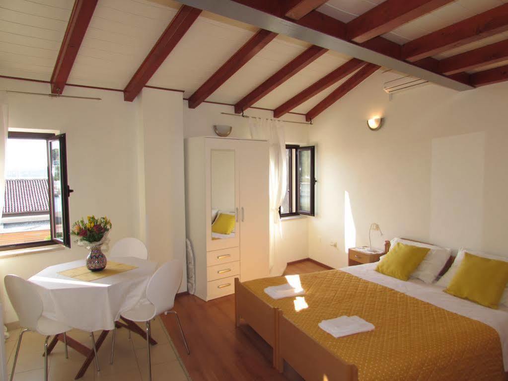 Guest House Pina Rovinj Ngoại thất bức ảnh